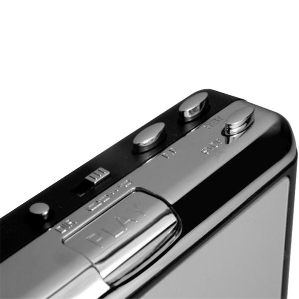 Kompakter USB Kassettenspieler Digitalisierer - Wandelt Audio-Kassetten in MP3 um inkl. Software - Wiedergabe auf PC, iPod, MP3-Player - Silber/Schwarz