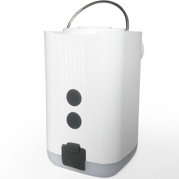 Kompakte Akku-Luftpumpe mit LED: weiss, 5 Düsen – schnell aufpumpen, flexible Einsatzmöglichkeiten, mit integrierter Leuchte