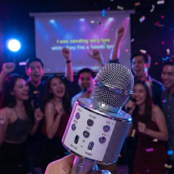 Kabelloses Karaoke-Mikrofon mit Lautsprecher - Singen, Aufnehmen, Party - Bluetooth, 4h Akku, Stimm-Effekte, Echo, Android/iOS, Spotify/YouTube, 3W, 600mAh, Silber