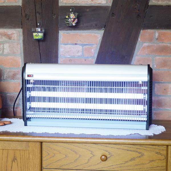 Profi UV-Insektenvernichter, 45W, 2 UV-Röhren: Bis 150m², chemiefrei, Stellen/Hängen, für insektenfreie Bereiche, leistungsstark und sicher