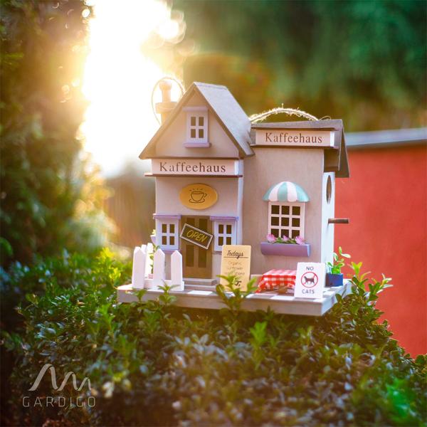 2er-Set Nisthilfe Kaffeehaus-Optik - Vogelhaus für Haussperlinge & Trauerschnäpper mit Reinigungsöffnung - 22.5x24x16.6 cm - zum Aufhängen/Hinstellen