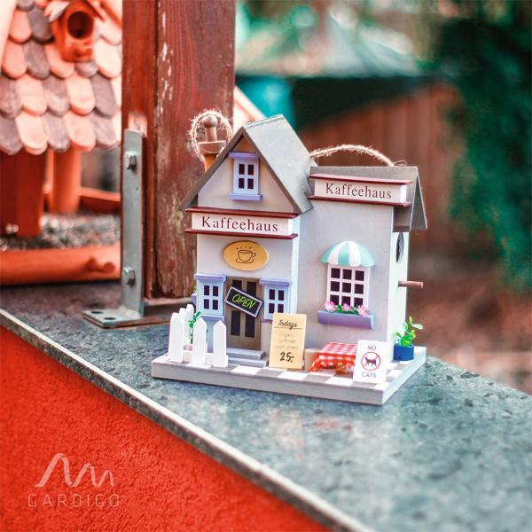 2er-Set Nisthilfe Kaffeehaus-Optik - Vogelhaus für Haussperlinge & Trauerschnäpper mit Reinigungsöffnung - 22.5x24x16.6 cm - zum Aufhängen/Hinstellen