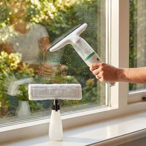 Akku-Fenstersauger mit 28cm Abziehbreite, weiss grün, 12W – inkl. 350ml Sprühset mit Mikrofaserwischer für eine streifenfreie Fensterreinigung