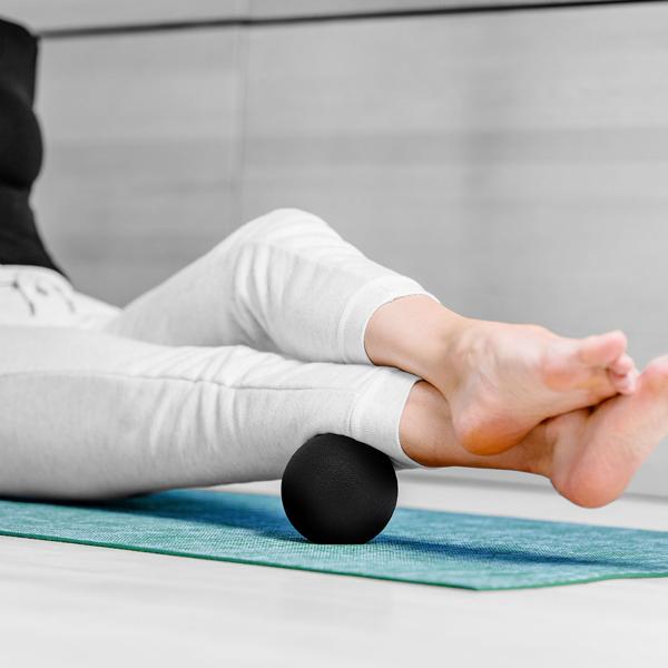 Punktueller Massage-Ball, 8 cm, schwarz – Faszientrainer für effektive Schmerzlinderung & Tiefenentspannung