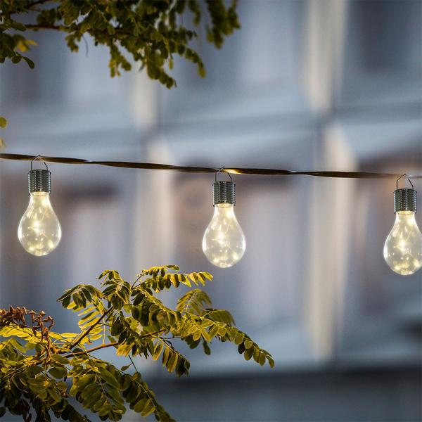 Solar-LED-Lampe in Glühbirnen-Form, 2er-Set, warmweiss, Ø 7,5 x H 15 cm, Deko-Glühbirne mit Drahtlichterkette