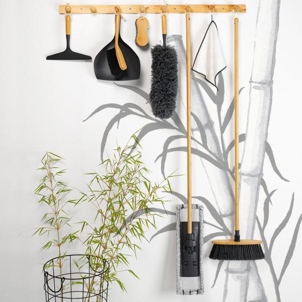 Reinigungs-Set - Scheuerbürste, Handfeger, Kehrschaufel & Scheibenabzieher - 3-teilig, recycelter Kunststoff, Bambusgriffe - Bad, Küche, Fliesen, Garage