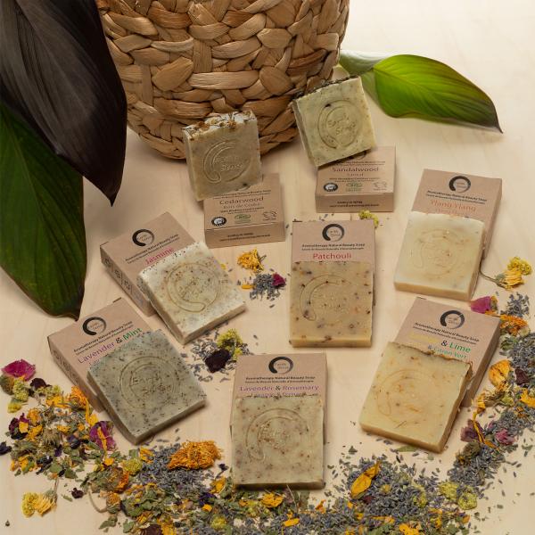 3er-Set Handgemachte Bio Seife mit Jasmin- & Kamillenblüten - Palmölfrei Vegan & Nachhaltig - Für Gesicht, Körper & Hände - 100g Stück