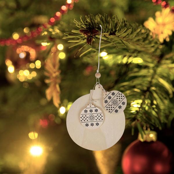 4er-Set Holz-Anhänger Weihnachten - Rentier, Weihnachtskugel, Christbaum & Stern - Natur zum Beschriften/Bemalen - Deko für Baum, Geschenke & Tisch