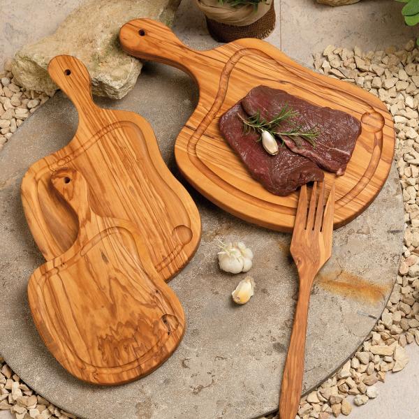 Steakbrett mit Saftrille aus Olivenholz - Schneide- & Servierplatte für Fleisch, Obst & Gemüse - Handgefertigt, 30x20cm, Unikat, Made in Italy