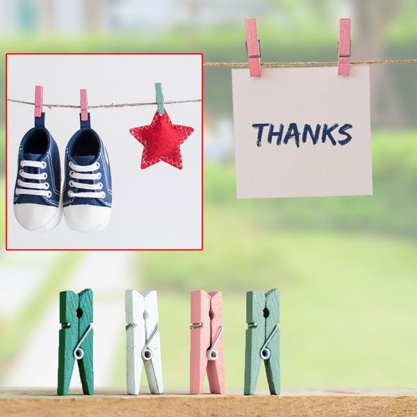 Mini-Klammern aus Holz - 40 Stück in 4 Pastell-Farben - Zum Befestigen von Fotos Notizen Geschenken & Verschliessen von Tüten - 2,5cm