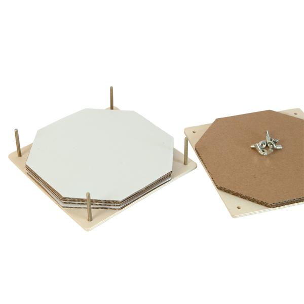 Blüten- und Pflanzenpresse aus Holz - Zum Pressen und Trocknen von Blumen & Blättern - Ideal für Basteln, Deko, Herbarium - 15x15cm