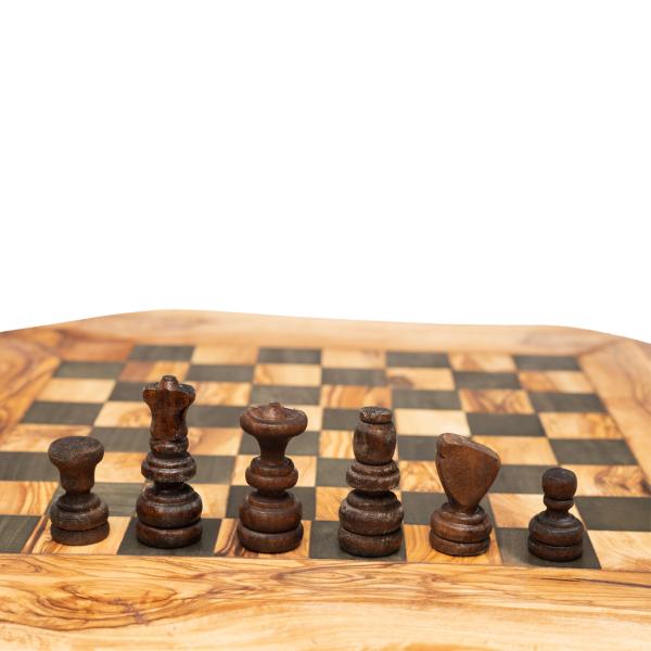 Olivenholz Schachbrett mit Figuren - Rustikales Strategiespiel & edle Dekoration - 40x40cm - Handgefertigt in Italien - Unikat Naturrand geölt