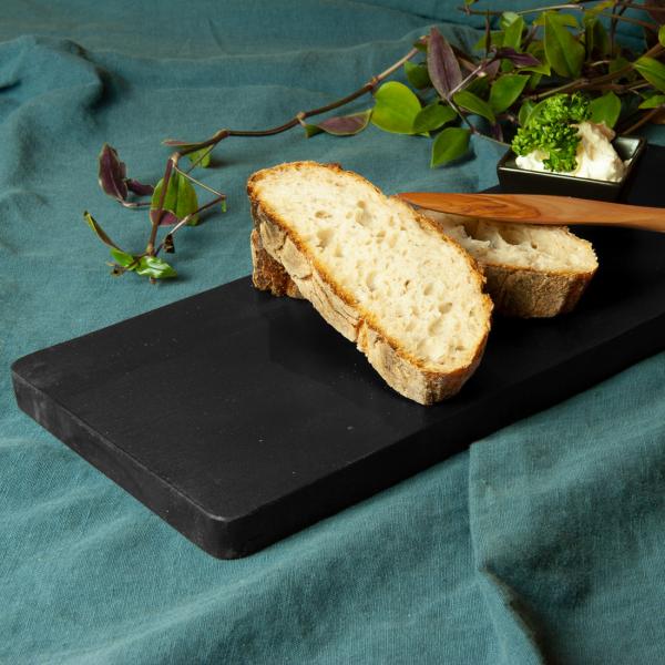 Schneidebrett Kautschukholz 50x15x2cm - Robustes Servierbrett mit Griff & Loch zum Aufhängen - Ideal für Gemüse, Obst, Brot & Kräuter - Frühstücksbrett