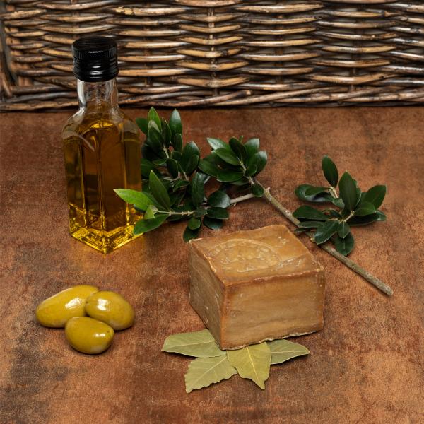 Original Aleppo-Seife - 20% Lorbeeröl, 100% Natur & vegan - Handgemacht in Syrien - Feuchtigkeitsspendend, antibakteriell, 200g