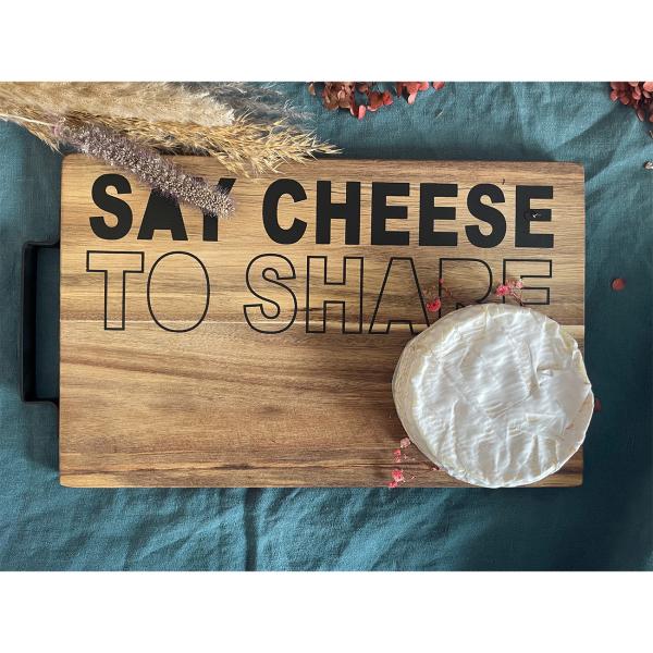 Schneide- und Servierbrett Akazienholz - rechteckig mit Metallgriff für Brot Aufschnitt Gemüse Wurst - 35,5x21x2cm - Natur Braun - Deko Küchenbrett