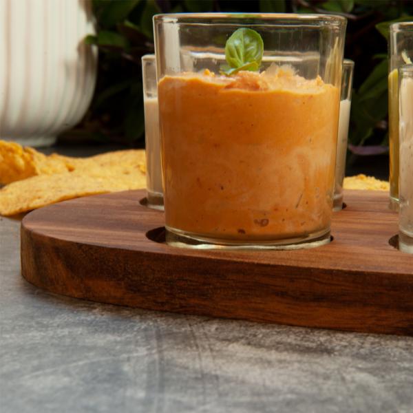 Servierbrett Akazienholz mit Griff - 4 Dipgläsern Servierschalen für Tapas Antipasti Apéro - Rustikales 5-teiliges Holz/Glas Set 30x16x1.5cm - Geschenkidee