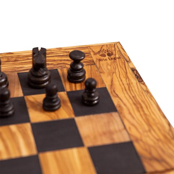 Olivenholz 3-in-1 Spielbrett Handgefertigt - Schach, Dame, Backgammon im Koffer - Inkl. Figuren, 40x40x5 cm, Made in Italy