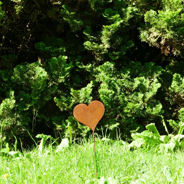Gartenstecker Herz Rostoptik - Beetstecker für Kübel & Kästen - 35 cm hoch - Dekoration aus Zink, rotbraun, pflegeleicht, schnell gesteckt - Geschenkidee