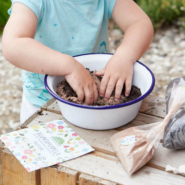 Samenbomben Kit zum Selbermachen - 30 bunte Blumenmurmeln mit Saatgut, Gartenerde, Lehmpulver & Anleitung - 100% Naturmaterialien