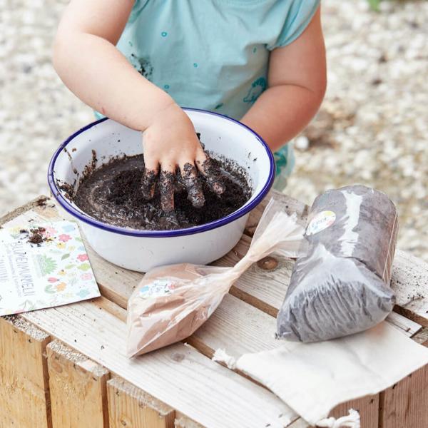 Samenbomben Kit zum Selbermachen - 30 bunte Blumenmurmeln mit Saatgut, Gartenerde, Lehmpulver & Anleitung - 100% Naturmaterialien