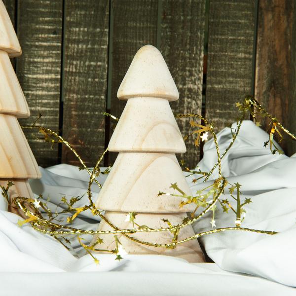 Deko Figur Tannenbaum aus Pinienholz - Stilvolle Holz Dekoration für gemütliches Ambiente - Rustikal, minimalistisch & klassisch - Braun, 10x18cm