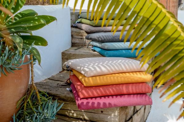 Stuhlkissen Outdoor Madison – Wasserabweisend, UV-Schutz, recycelt – Terra 40x40x5cm – Gartenstuhl-Sitzkissen mit Bändchen – Langlebig