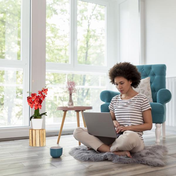 Blumenhocker naturbelassenes Tannenholz - Pflanzenständer Schicker zeitloser Hocker - Ø 20 cm - Ideal für Ihre Lieblingspflanzen Deko