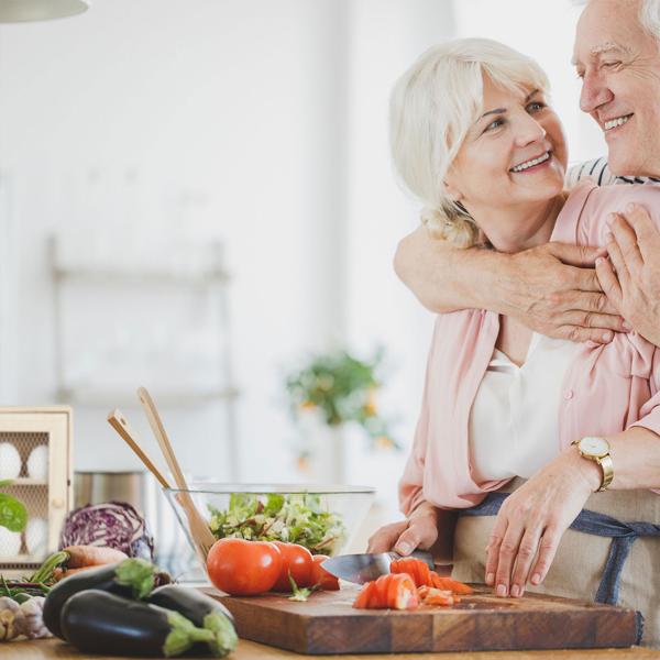 Eierschrank Holz Landhausstil - Dekorative Aufbewahrung mit 12 Mulden für Eier - Hinstellen in der Küche - 25x18x12cm MDF