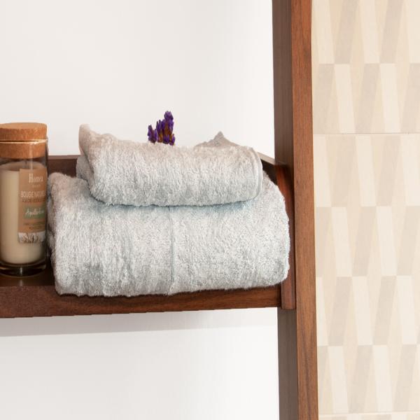 Le Betulle Badetuch aus Holzfasern – Weich, saugfähig & hautschonend, 100x150cm hellblau – 70% Birke/Lärche, 30% Baumwolle – 2x OEKO-TEX – Made in Italy