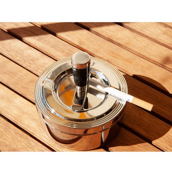 Aschenbecher Metall - Mit Drehfunktion schliesst Asche & Gerüche ein - Verchromt, Ø 11 cm, Silber - Ideal für Innen- & Aussenbereich - Elegantes Design