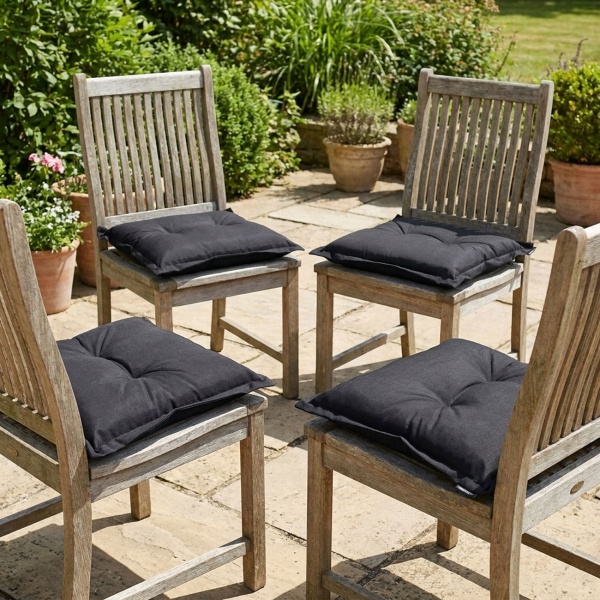 4er-Set Garten Sitzkissen 50x50 cm Schwarz - 7cm dicke Stuhlauflagen mit UV-Schutz - Bequeme SG-20 Füllung - Modernes Design ohne Bänder - Baumwoll-Mix
