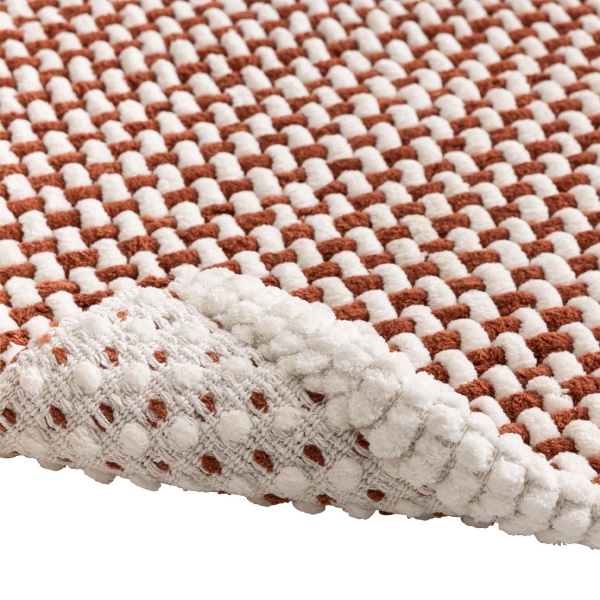 Badmatte 80x50 cm in Terrakotta-Weiss - Weicher Duschvorleger aus Chenille-Gewebe in Strick-Optik - Rutschfester Badteppich mit Baumwoll-Anteil