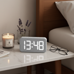 Digitaler Wecker mit Textilbezug: Leuchtziffern, modern & stilvoll, Für Schla...