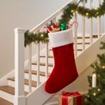 Flauschig-weicher Weihnachtsmann Stiefel Strumpf für die festliche Weihnachts...