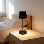 Edle LED Tischleuchte dimmbar & aufladbar: Akku Nachttischlampe modern, Höhe ...