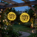2er-Set Solar Leuchtkugel im Blätterdesign - Ø20cm Gartenkugel mit 72 warmwei...