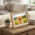 Digitaler 10,1 Zoll WLAN Fotorahmen mit IPS Touchscreen, Frameo App & Videofu...
