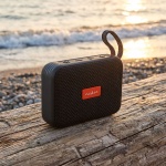 Kompakter Bluetooth Lautsprecher mit 10W, wasserdichtes IPX7 Design, tragbare...
