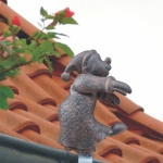 Dachrinnen- und Zaunfigur Schlafwandler im edlen Kupferlook – Witzige Metall ...