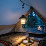 LED Campinglampe mit 3 Modi, schwarz: 180lm, Akku, praktischer Aufhänger – he...