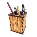 Stiftehalter aus Olivenholz - Handgefertigt, elegant & massiv - 8x8x10,5cm, h...