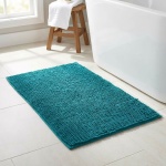 Flauschiger Badezimmerteppich 75x45 cm in Smaragdgrün -  Rutschfester Duschvo...